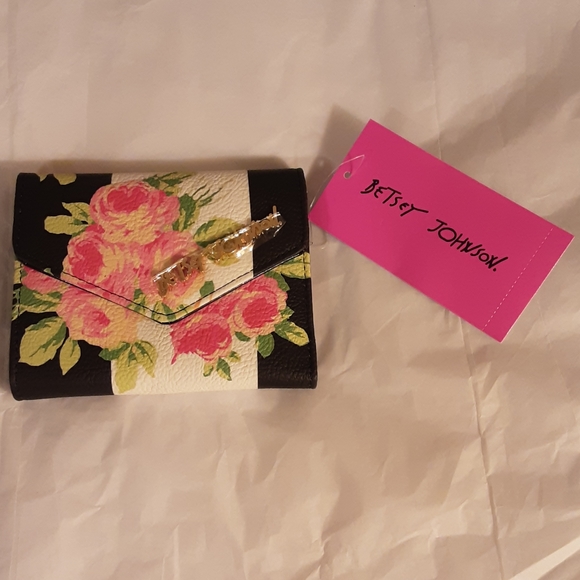 NWT Betsey Johnson Black Floral Flap Wallet XOLANA - Picture 1 of 4